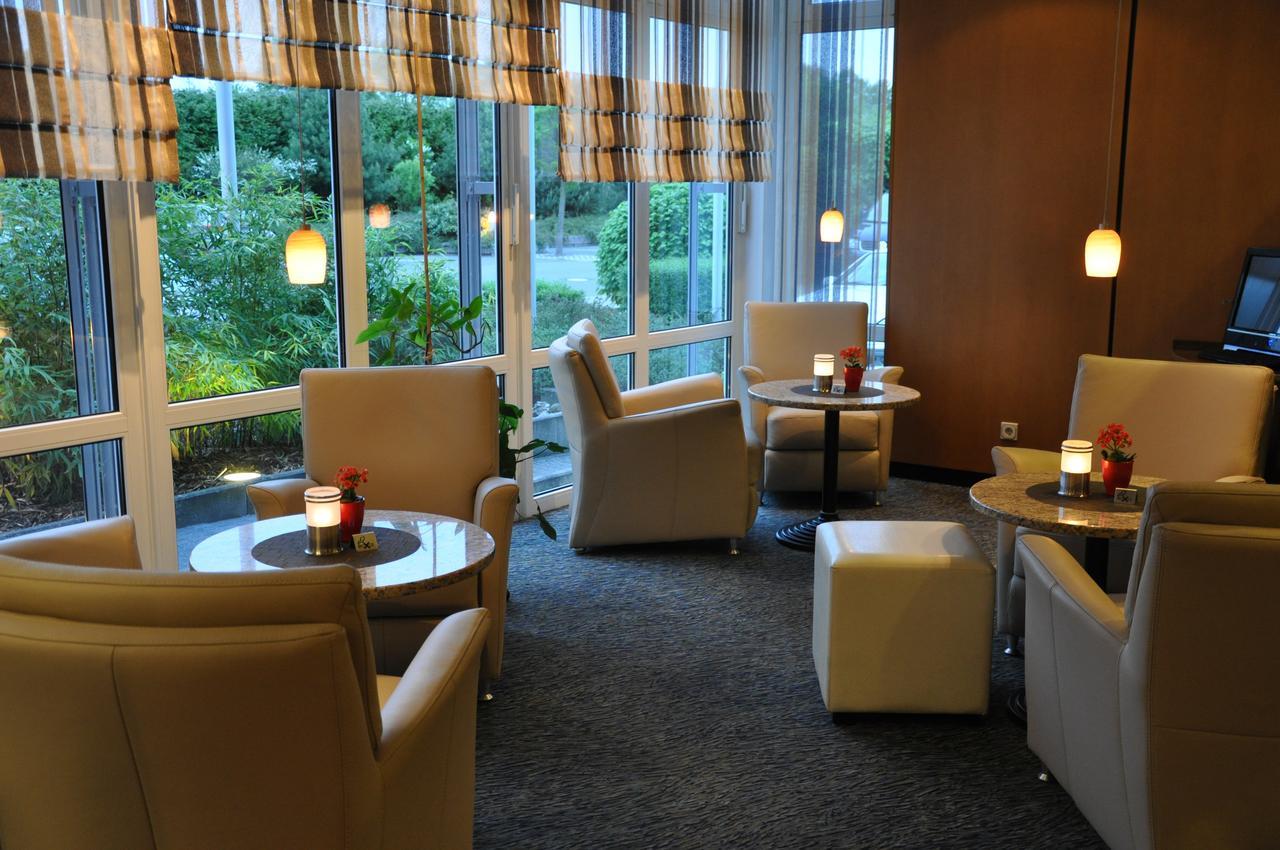 Hotel Merkur Ландштуль Екстер'єр фото