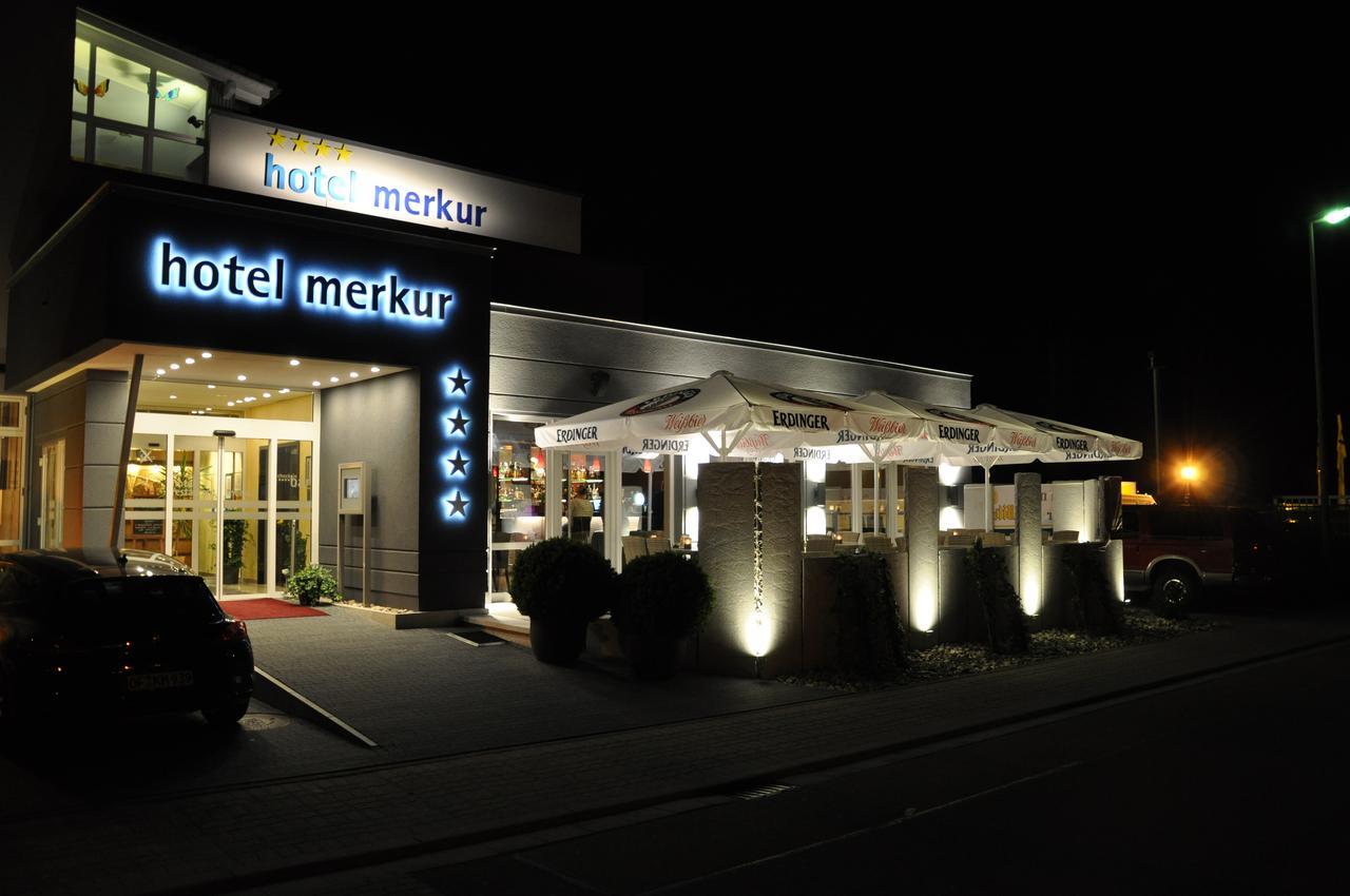 Hotel Merkur Ландштуль Екстер'єр фото